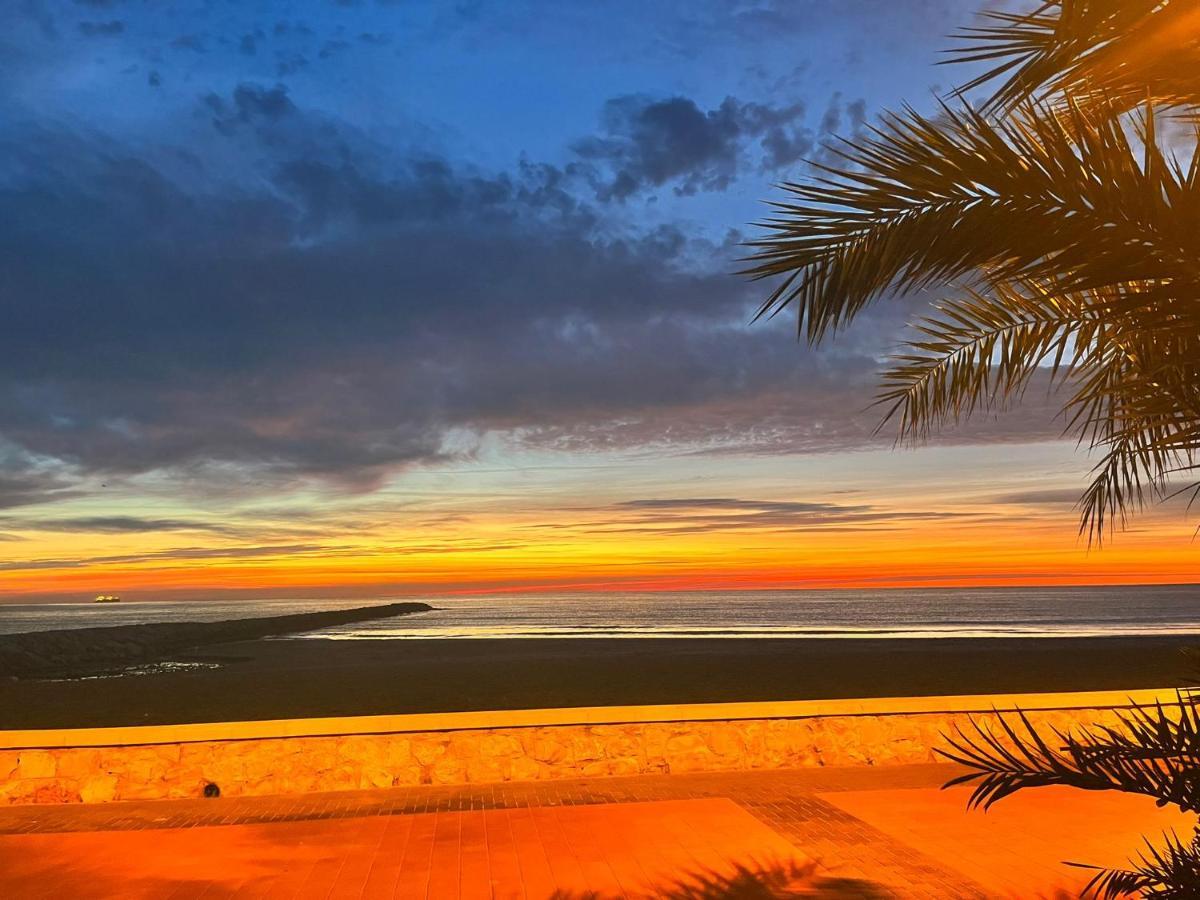 Casa En Primera Linea De Playa プソル エクステリア 写真